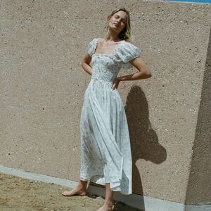 NWT Doen Stanza floral dress in Blanc Bluebell Ballad size small